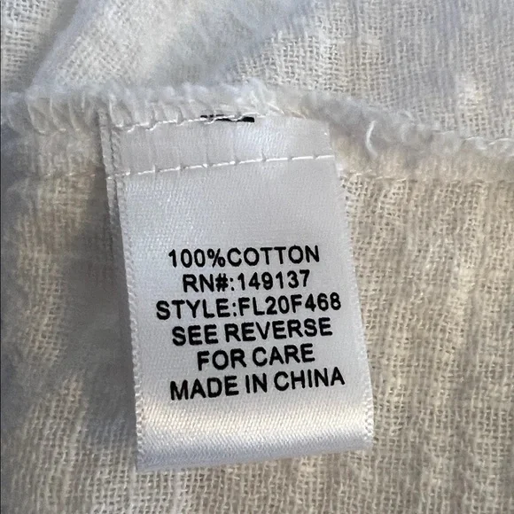 FAVLUX - Pretty White Ruffle Sleeve Blouse - Medium - Picture 13 of 16